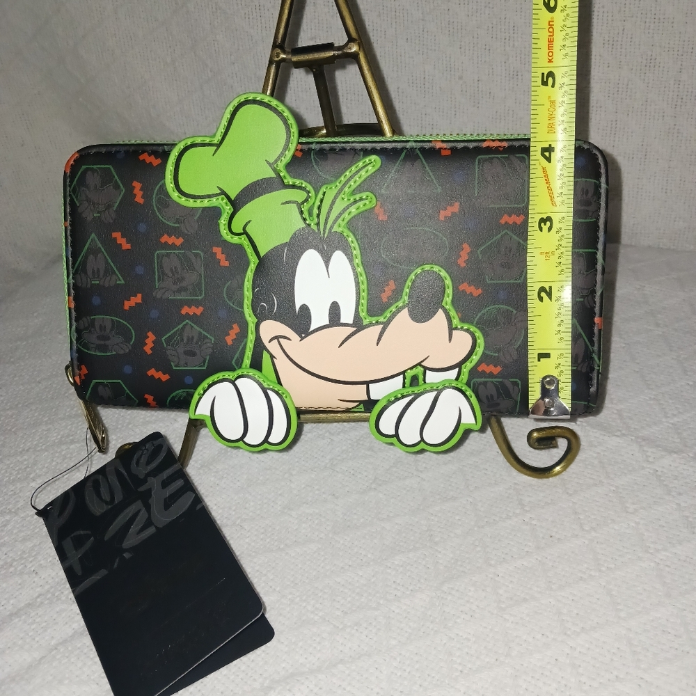 Loungefly × Disney Goofy AOP Long Wallet - Picture 3 of 9